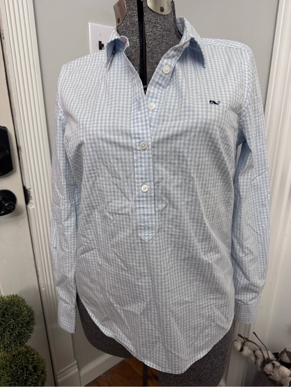 Vineyard Vines Women’s Light Blue Gingham Half Button-Down Shirt size 6